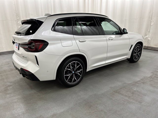 Used 2023 BMW X3 xDrive30i w/ M Sport Package AWD/4WD image 4