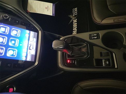 Used 2024 Subaru Crosstrek 2.5i Limited w/ Crosstrek Mirror Package image 21