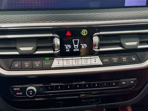 Certified 2023 BMW X4 xDrive30i w/ M Sport Package AWD/4WD image 16