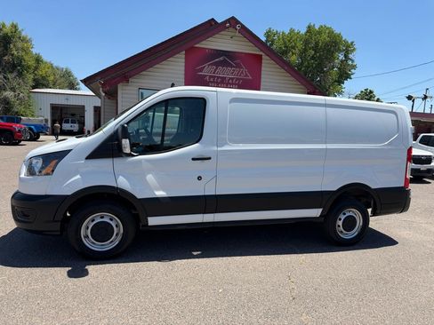 Used 2021 Ford Transit 250 Low Roof RWD image 5