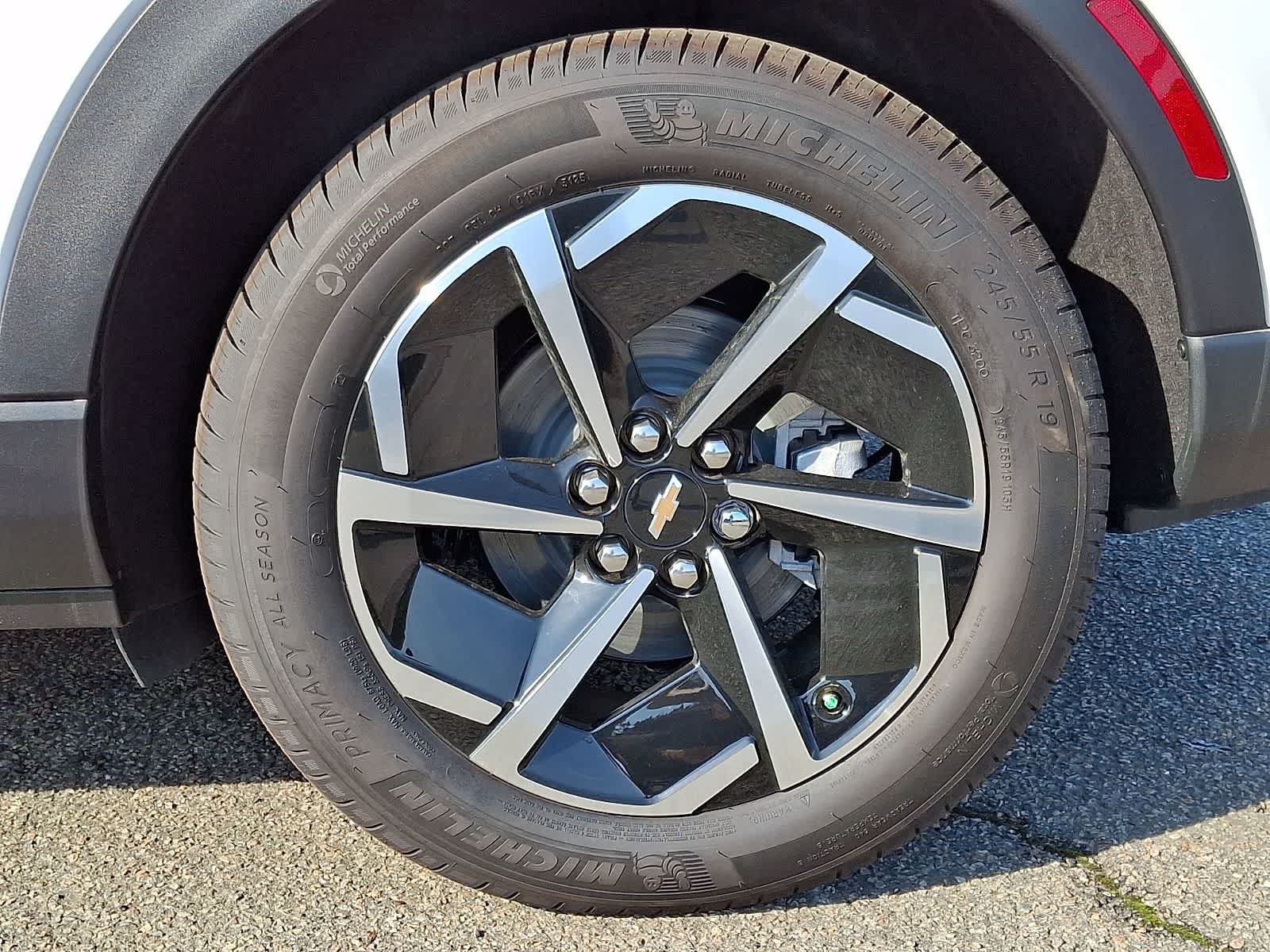 New 2026 Chevrolet Equinox EV LT FWD image 7