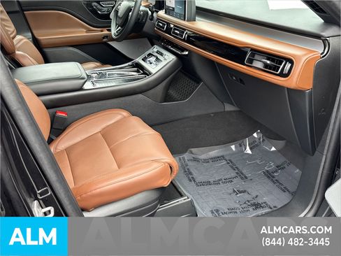 Used 2023 Lincoln Aviator Reserve w/ Equipment Group 201A image 16