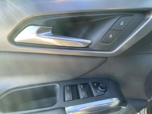 Certified 2026 Chevrolet Traverse LT FWD image 22