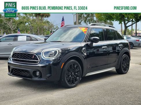 Used 2024 MINI Cooper Countryman S FWD image 1