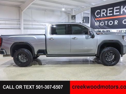 Used 2024 GMC Sierra 2500 Denali w/ Denali Reserve Package AWD/4WD image 7