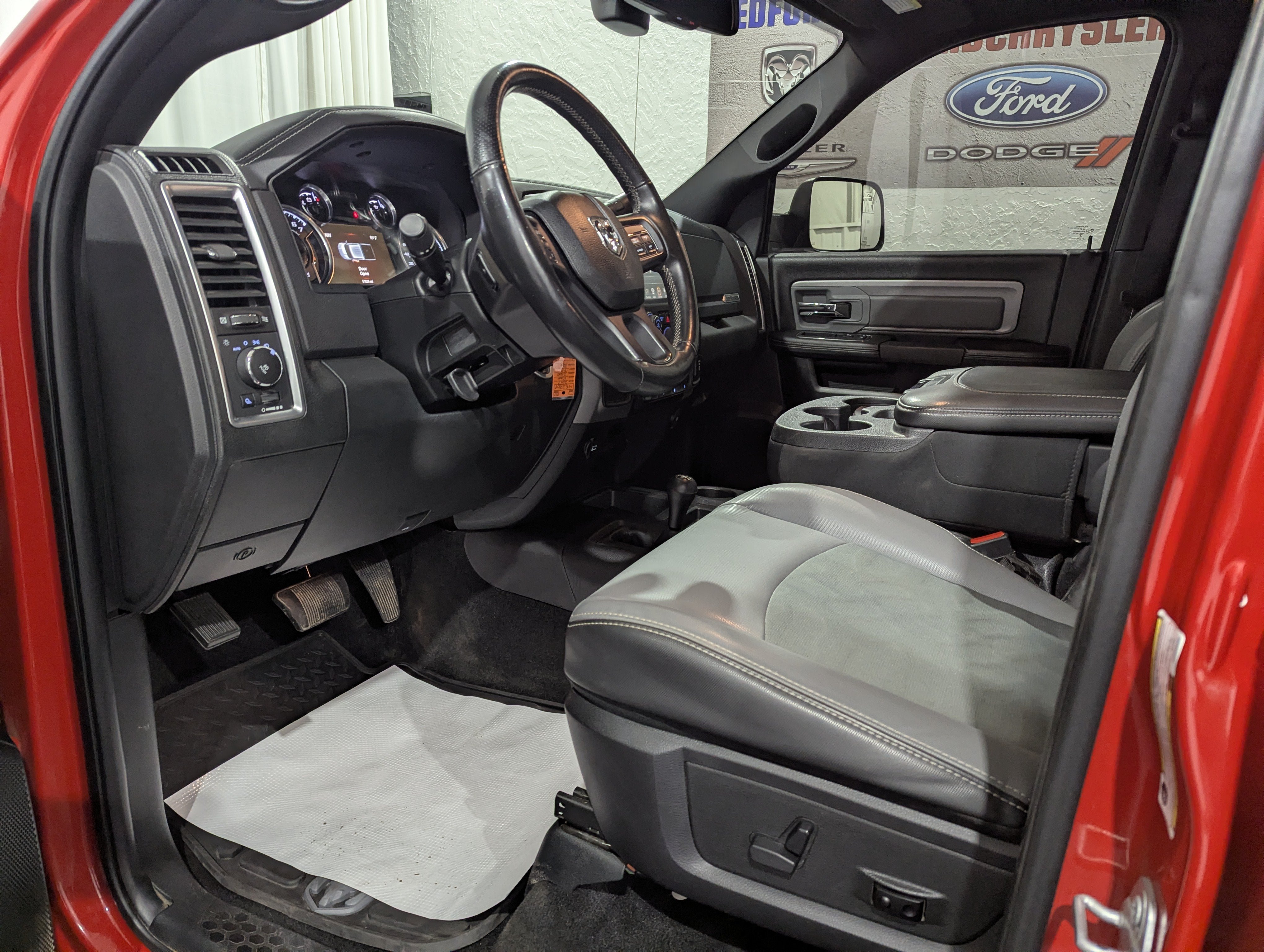 Used 2017 RAM 2500 Power Wagon w/ Heated Seats & Wheel Group AWD/4WD image 15