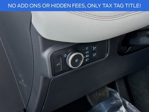 New 2025 Ford Explorer Active w/ Active Comfort Package image 10