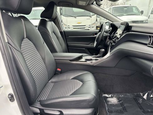 Used 2024 Toyota Camry SE image 26