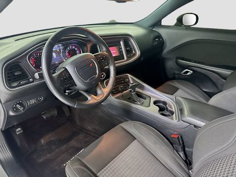 Used 2017 Dodge Challenger R/T RWD image 10