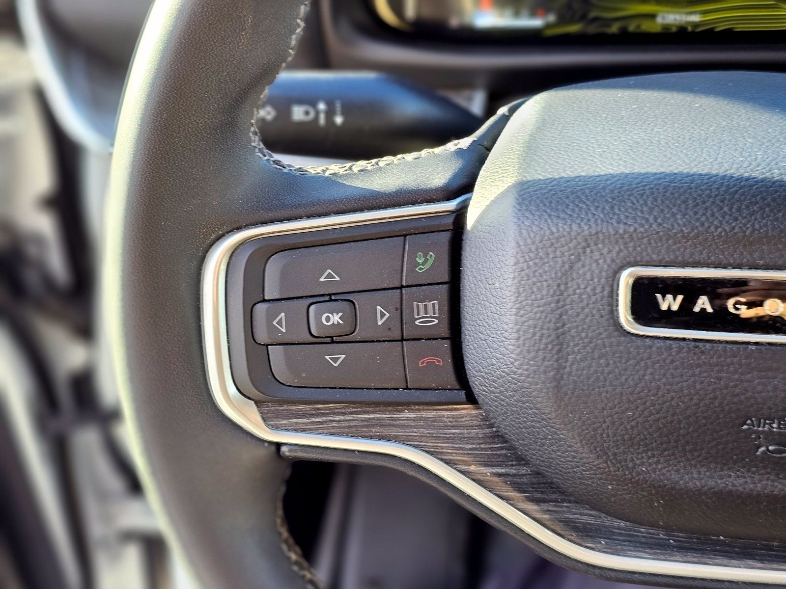 Used 2024 Jeep Wagoneer Series II AWD/4WD image 16