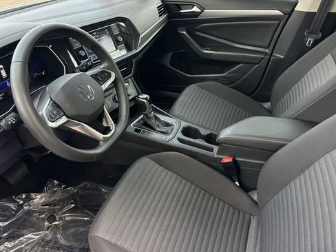 Used 2024 Volkswagen Jetta S image 11