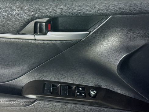 Used 2024 Toyota Camry XSE FWD image 21