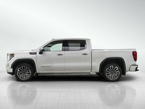 Used 2023 GMC Sierra 1500 Denali Ultimate image 2