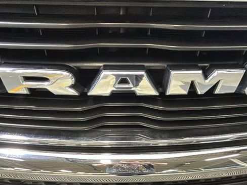 Used 2021 RAM 1500 Big Horn AWD/4WD image 9