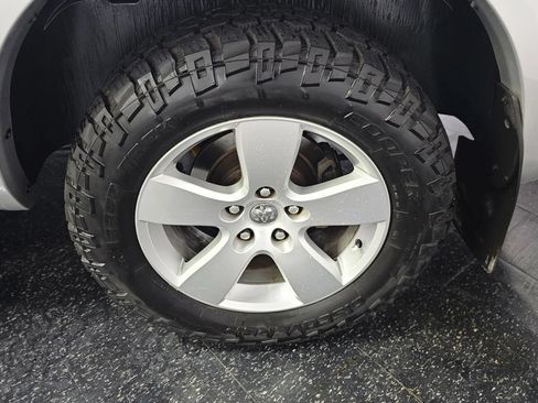 Used 2012 RAM 1500 Laramie RWD image 28