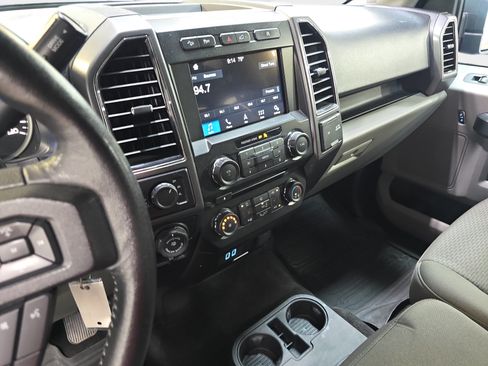 Used 2018 Ford F150 XLT w/ Equipment Group 302A Luxury AWD/4WD image 17