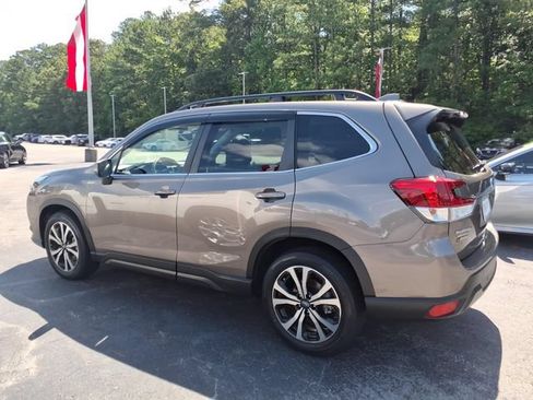 Used 2022 Subaru Forester Limited AWD/4WD image 3