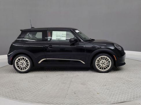 New 2026 MINI Cooper S image 5