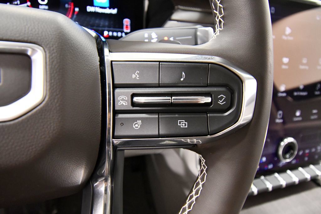 Used 2024 GMC Acadia Denali FWD image 21