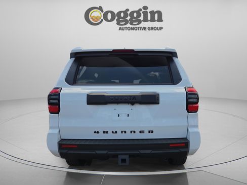 Used 2025 Toyota 4Runner SR5 RWD image 4