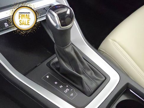 Used 2023 Audi Q3 2.0T Premium image 24