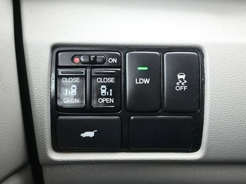 Used 2017 Honda Odyssey EX-L image 29