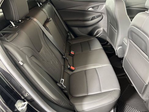 Certified 2024 Buick Encore GX Avenir FWD image 24