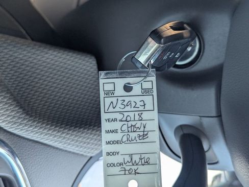 Used 2018 Chevrolet Cruze LS image 32