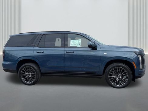 New 2026 Cadillac Escalade Platinum Sport AWD/4WD image 4