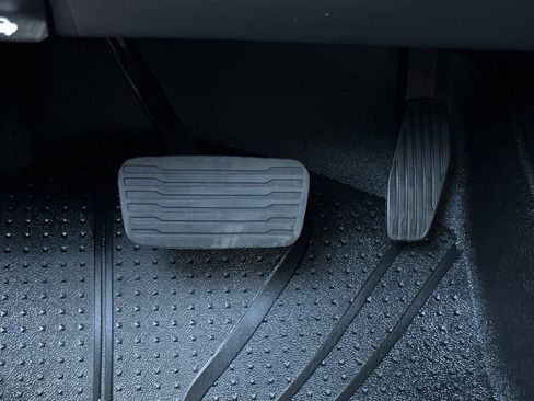 Used 2026 Chevrolet Silverado 1500 Custom w/ Turbomax Blackout Package image 42