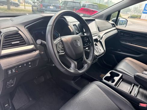 Used 2023 Honda Odyssey Touring image 15