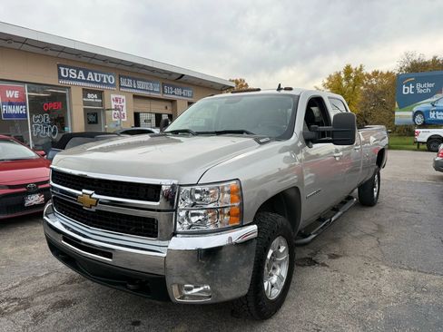 Used 2008 Chevrolet Silverado 3500 LTZ w/ EZ-Lift Tailgate Package image 2