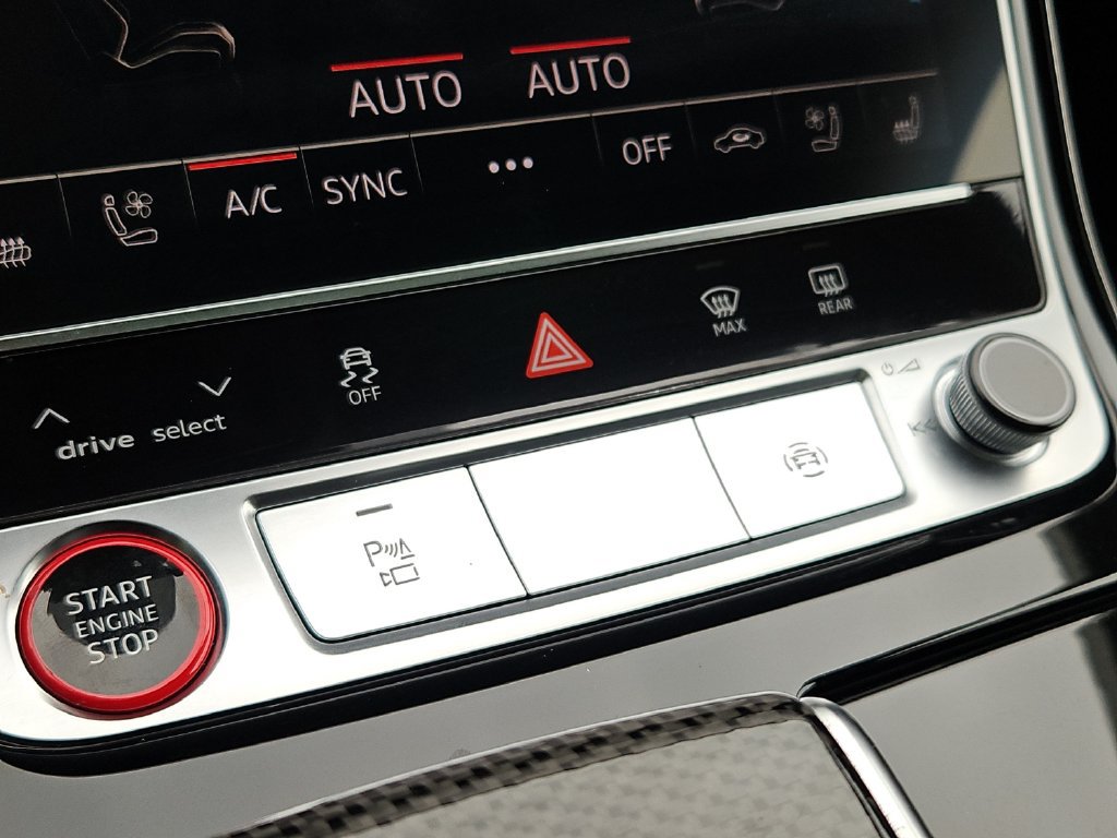 Certified 2023 Audi S8 AWD/4WD image 18
