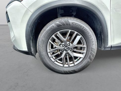 Used 2023 Nissan Rogue S AWD/4WD image 21