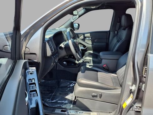 Used 2022 Nissan Frontier PRO-4X w/ Pro-4X Premium Package AWD/4WD image 20