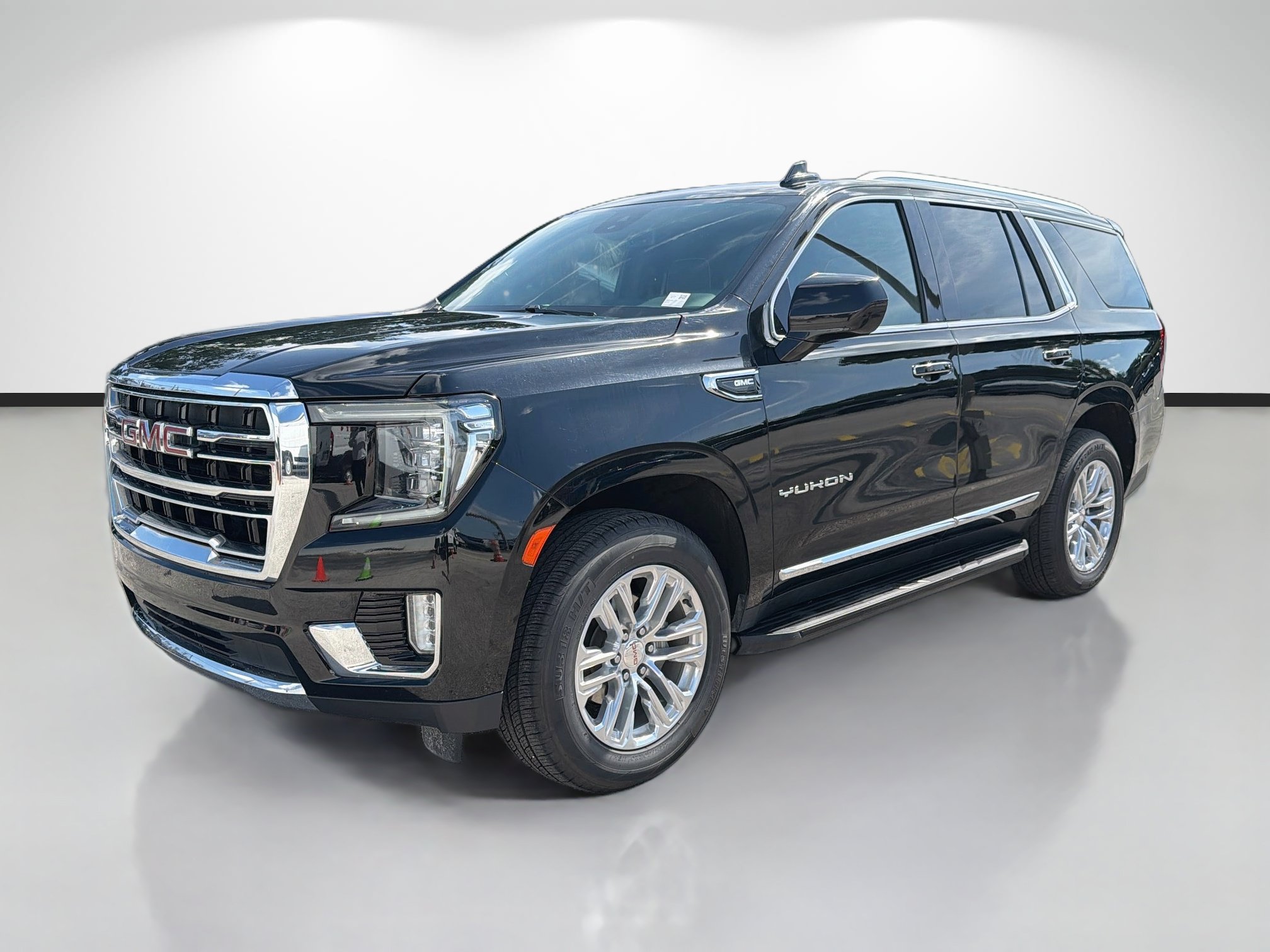 Used 2024 GMC Yukon SLT AWD/4WD image 7