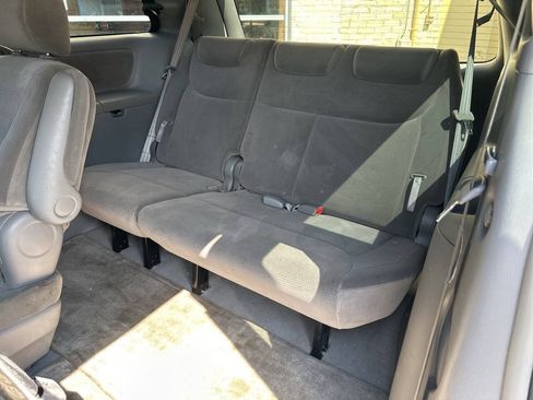 Used 2004 Toyota Sienna LE FWD image 7