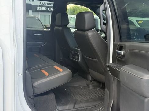 Used 2022 GMC Sierra 2500 AT4 w/ AT4 Premium Plus Package AWD/4WD image 31