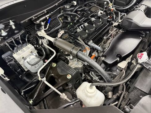 Certified 2024 Honda CR-V EX image 10