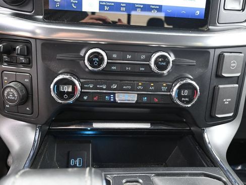 Used 2021 Ford F150 Lariat w/ Equipment Group 502A High AWD/4WD image 27