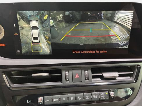 Used 2025 Lexus ES 350 Ultra Luxury w/ Accessory Package (Z1) FWD image 23