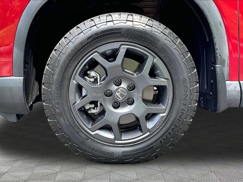 Used 2023 Honda Pilot TrailSport image 25