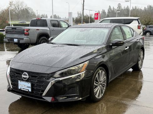 New 2025 Nissan Altima 2.5 SL image 4