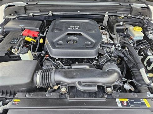 Used 2021 Jeep Wrangler Unlimited Rubicon AWD/4WD image 23