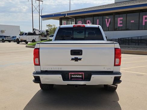 Used 2017 Chevrolet Silverado 1500 LTZ Z71 w/ LTZ Plus Package AWD/4WD image 7