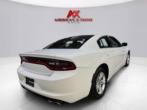 Used 2020 Dodge Charger SXT w/ Leather Interior Group RWD image 6
