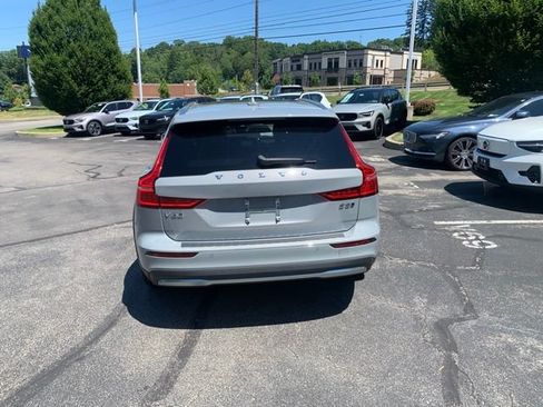 Used 2024 Volvo V60 B5 Cross Country Plus w/ Climate Package AWD/4WD image 8