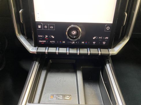 Used 2025 GMC Acadia Elevation image 53