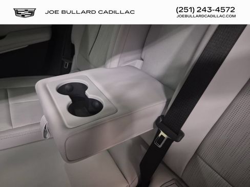 New 2026 Cadillac Lyriq Premium Luxury w/ LPO, Floor Liner Package AWD/4WD image 23