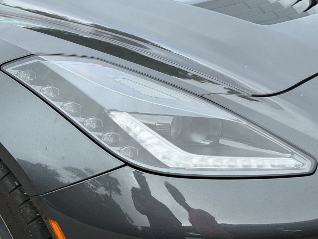 Used 2017 Chevrolet Corvette Stingray Coupe w/ 1LT RWD image 10